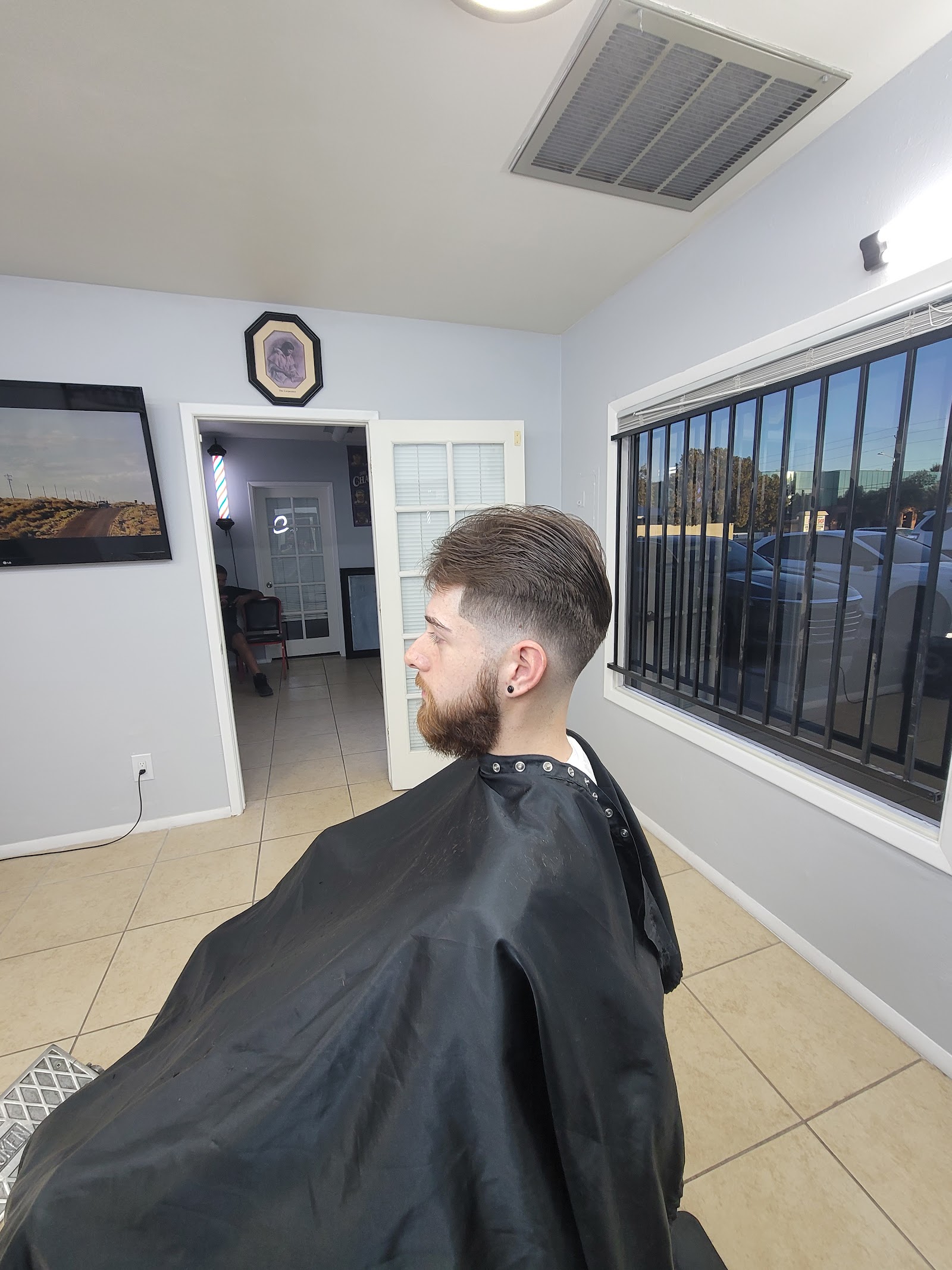 MARIO THE LEGEND BARBERSHOP photo 1