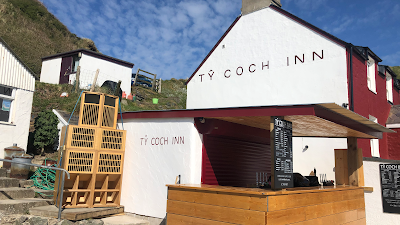 Tŷ Coch Inn
