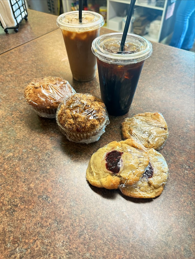 On Common Grounds Coffehouse & Bakery photo 2