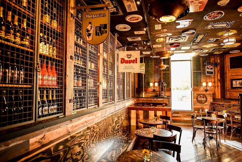 Café Hollander Hilldale photo 1