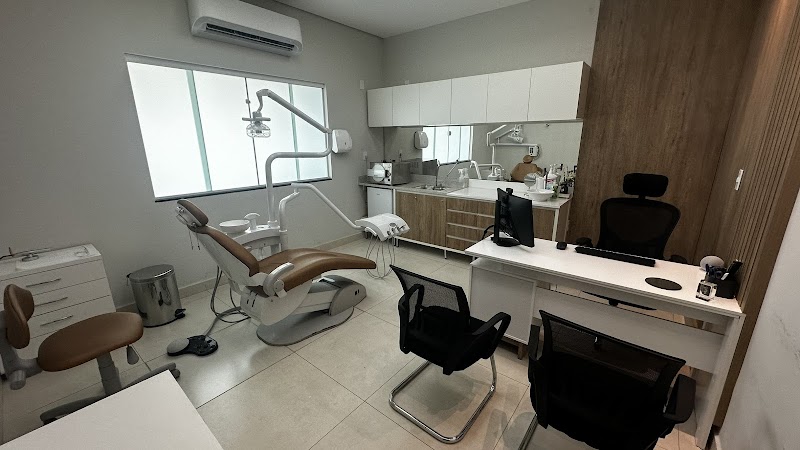 Dr. Rêmolo Mamed | Implantes dentários - foto 2