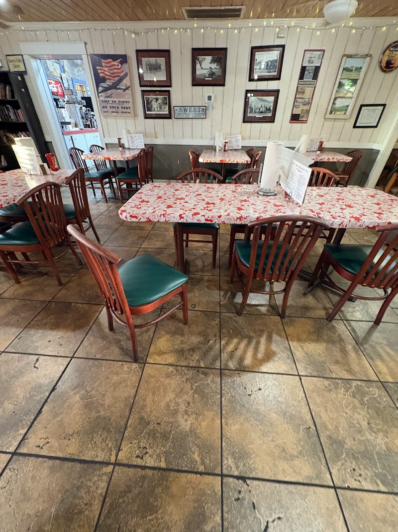 Hoover's Valley Cafe photo 4