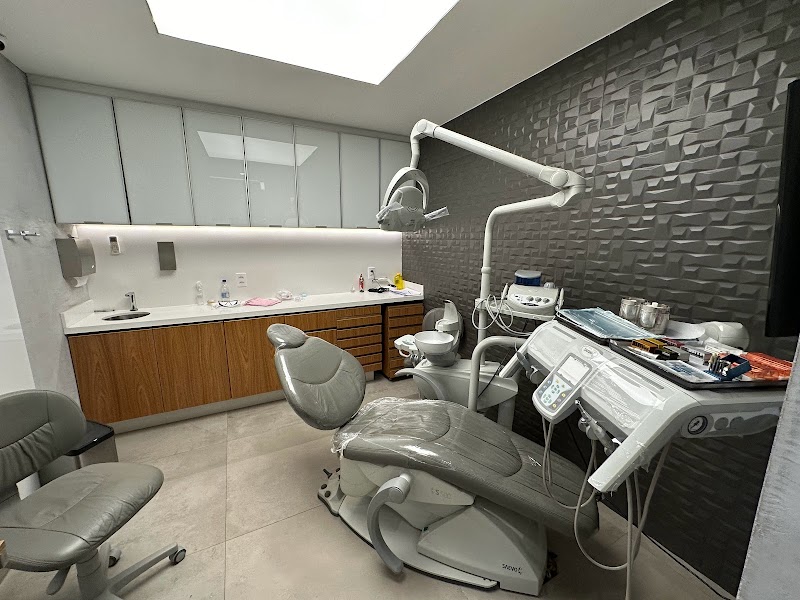 ImplantCenter - Odontologia e Implantes