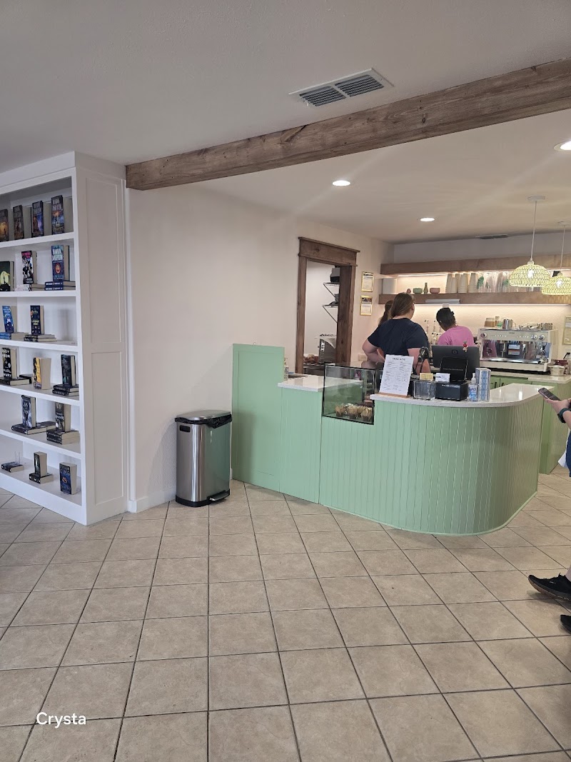 Between The Sheets Book Boutique & Cafe photo 3