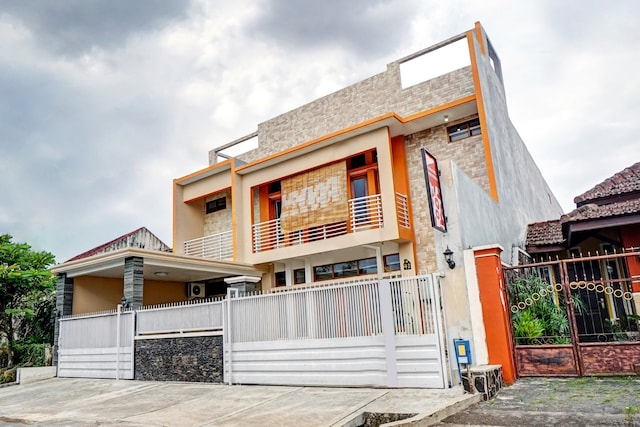 OYO 90383 Avisha Guest House Syariah
