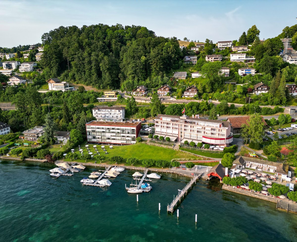 HERMITAGE Lake Lucerne