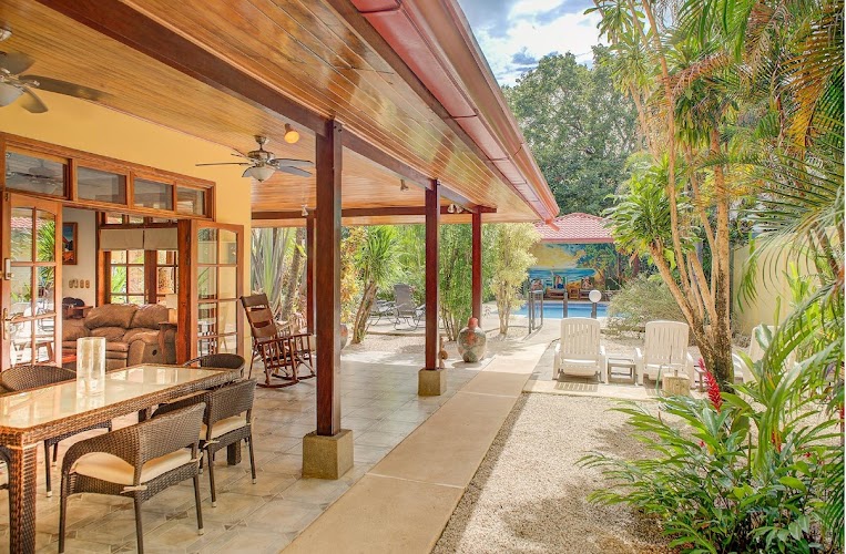 Coco Rico Beach House Rental