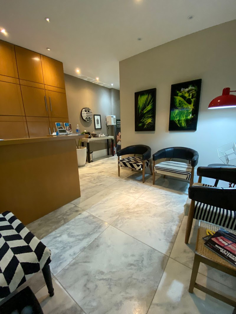 Dr. Carlos Pazin - Unidade Leblon - Centro de Odontologia e Saúde Oral - foto 3