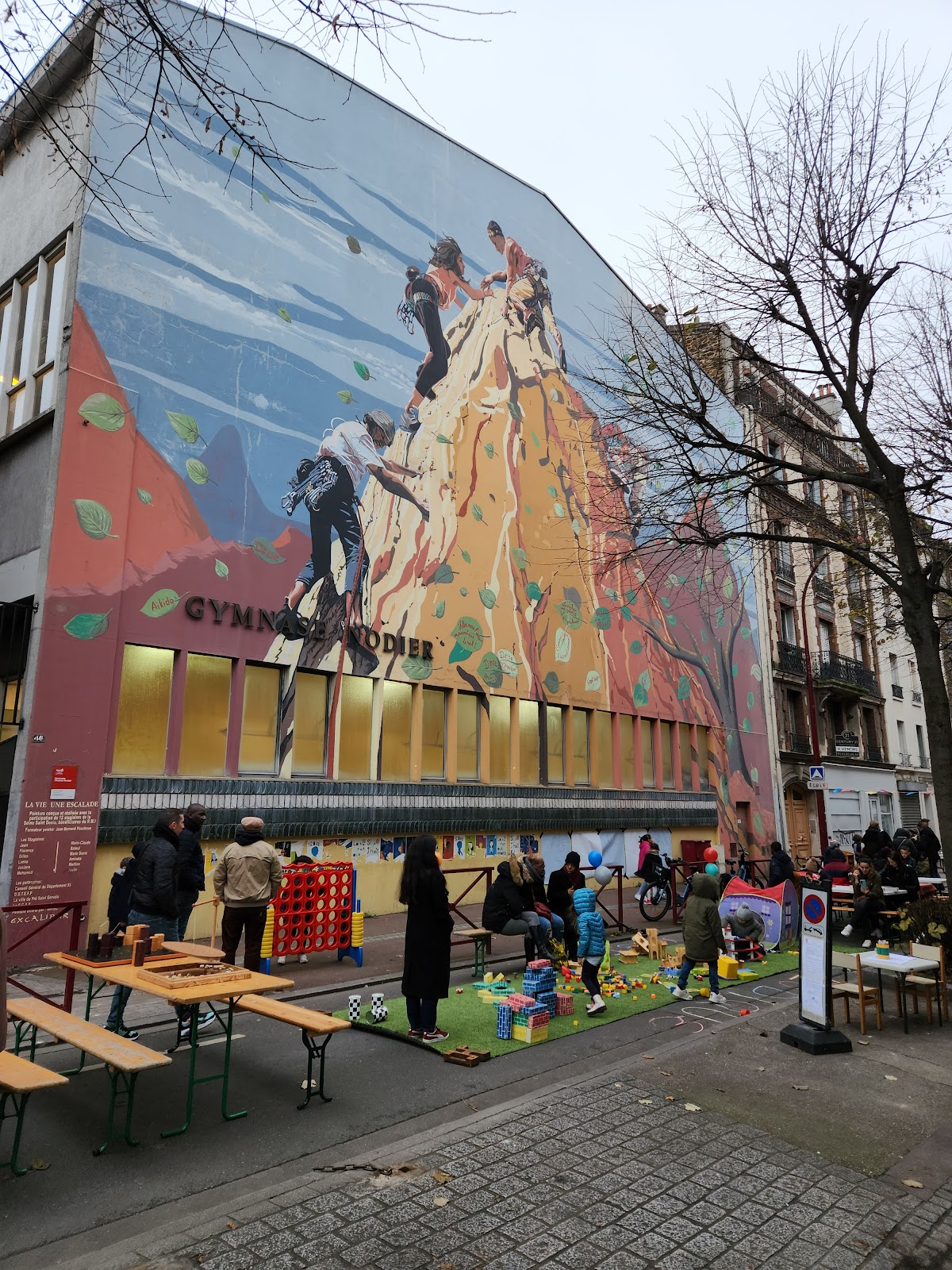 Gymnase Nodier, vue extérieure