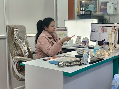 Dr Shruti Upadhyay (स्त्री एवं प्रसूति रोग विशेषज्ञ) Dept. Of Obstetrics and Gynaecology & Cosmetic Gynaecology - Image 3