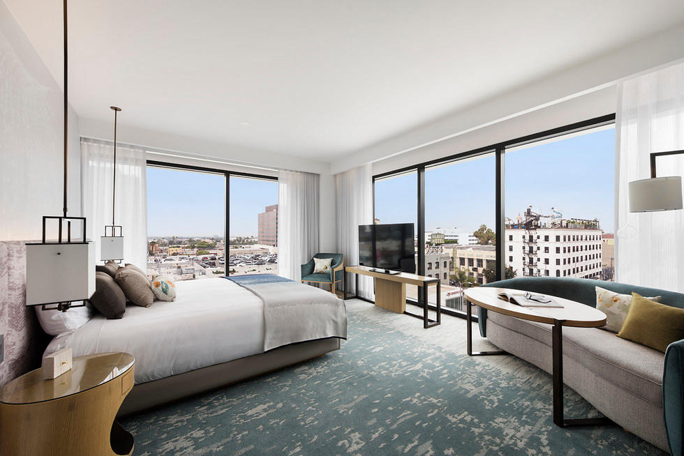 Dream Hollywood, dog-friendly hotel