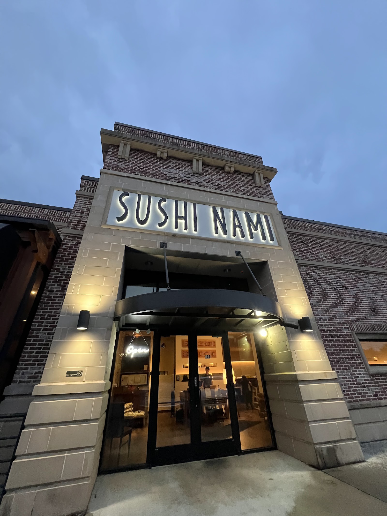 Sushi Nami