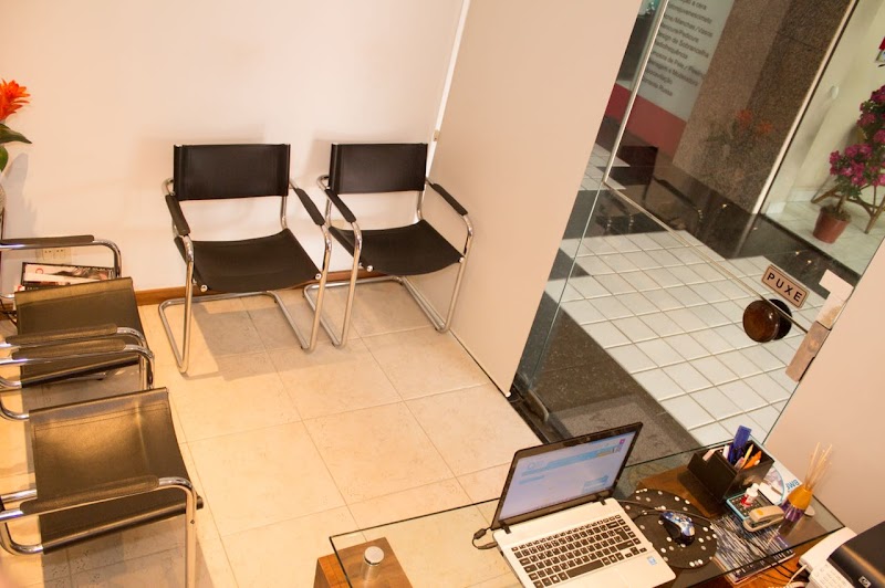 BucoBarra - Dr. Rodrigo El-Hayck e Dra. Roberta Del Caro - Cirurgia Buco Maxilo Facial