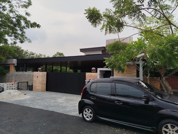 La Salle Hall PJ - Photo 1