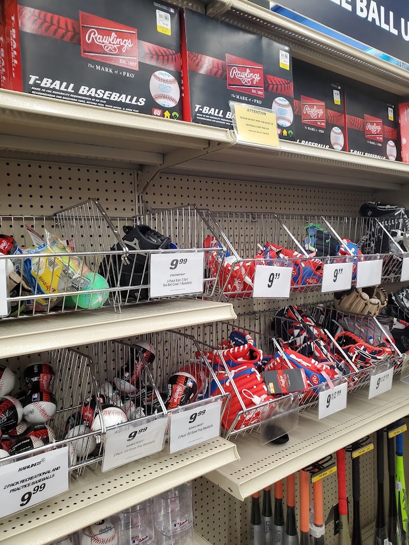 Dunhams Sports #9174 photo