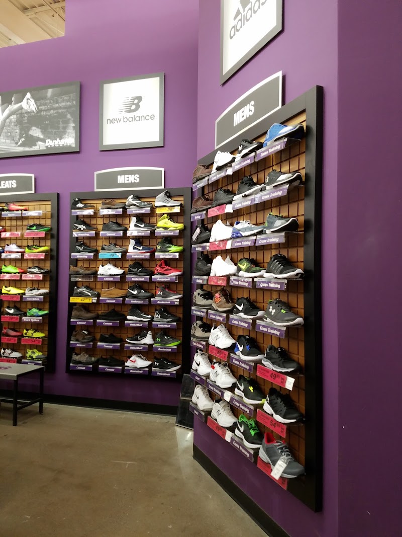 Dunhams Sports #9174 photo