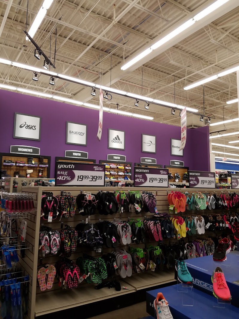 Dunhams Sports #9174 photo