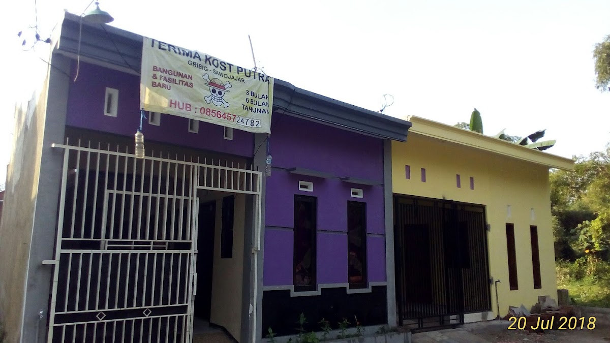 KOS PUTRA SAWOJAJAR