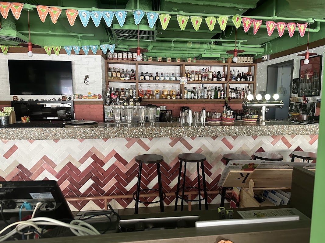 Café Iguana (Riverside Point / Fort Canning)