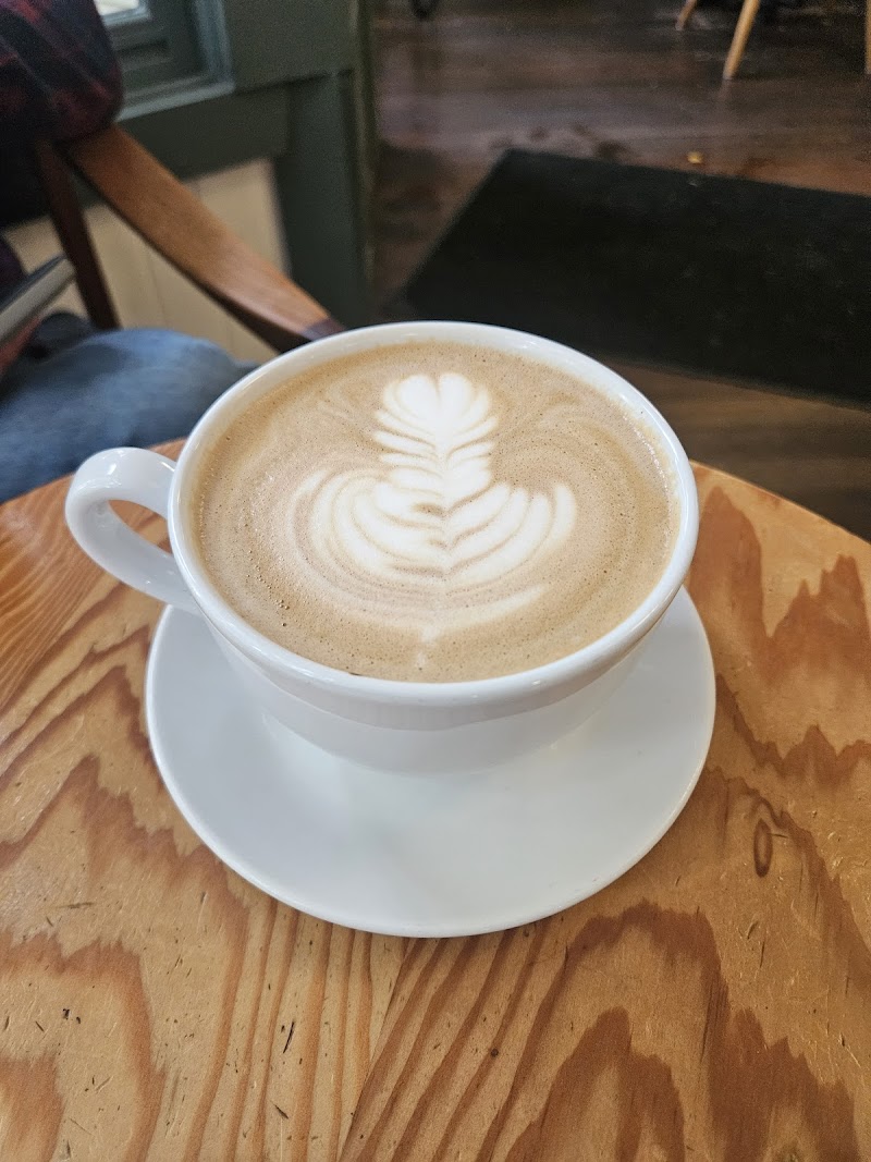 Maplewood Coffee & Tea photo 3