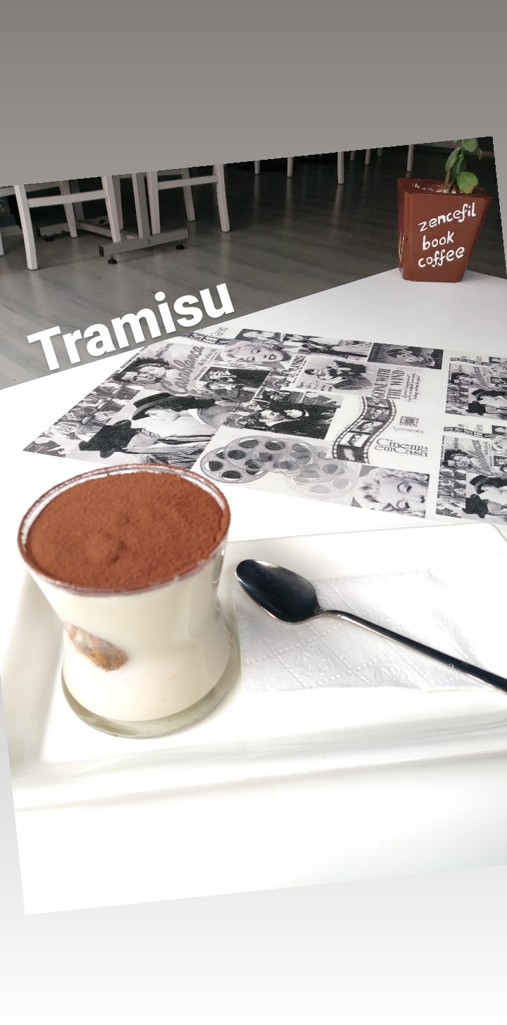 Zencefil book&coffee mekanı