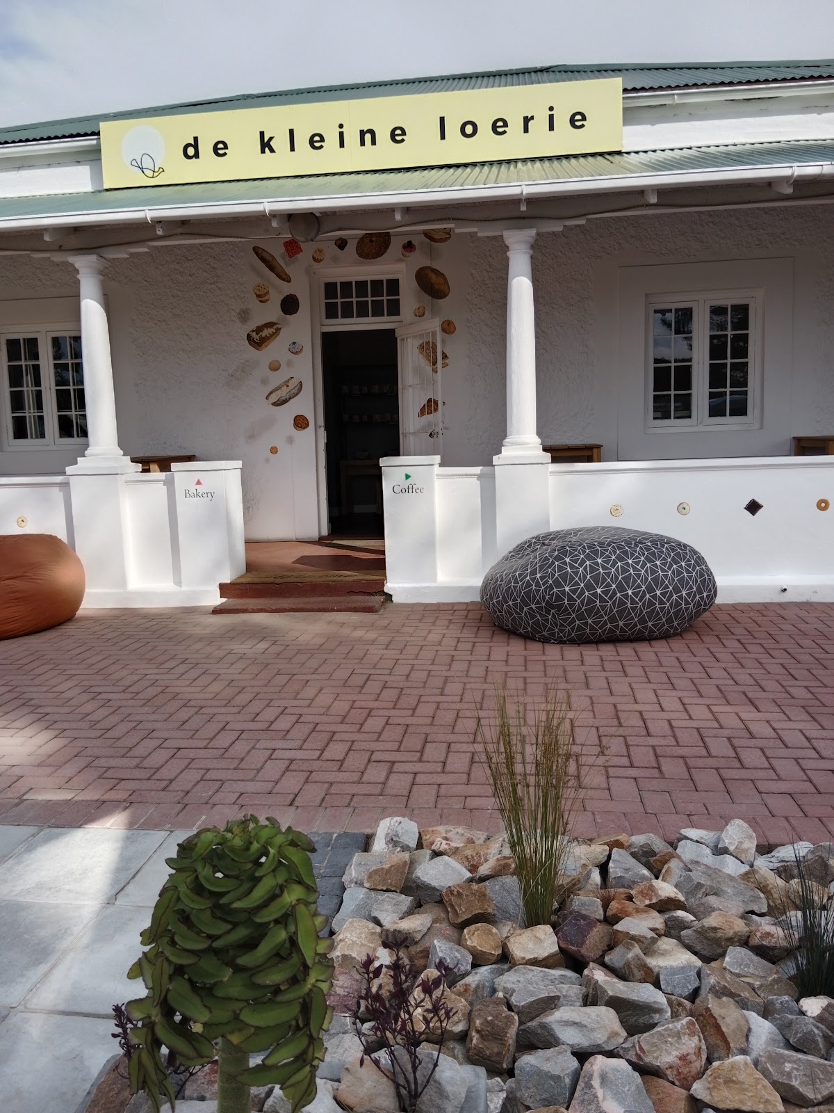 De Kleine Loerie restaurant in Glentana, Garden Route