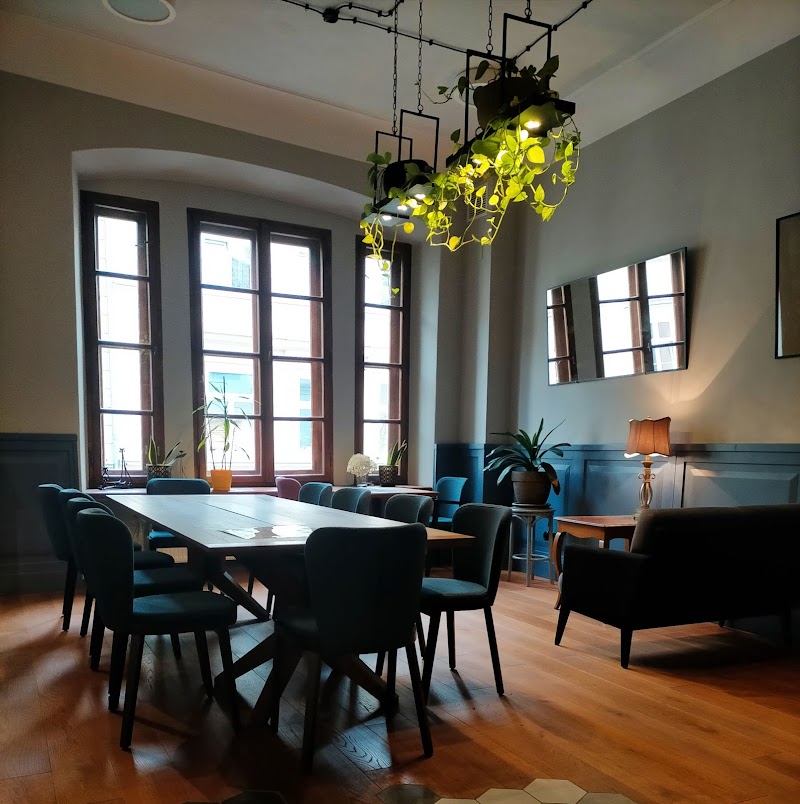 Pierwsze Piętro - Bistro & Restaurant