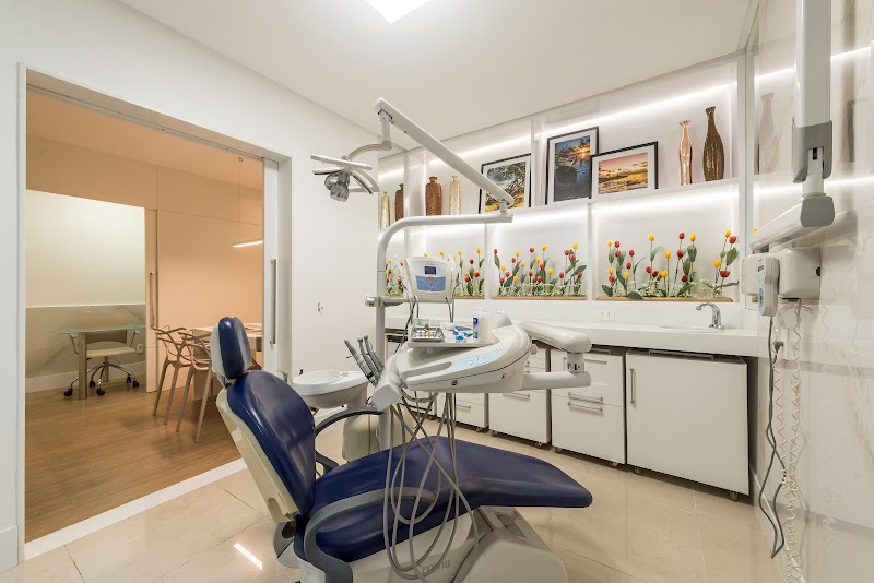 Dentista - Dra. Ione Cabral