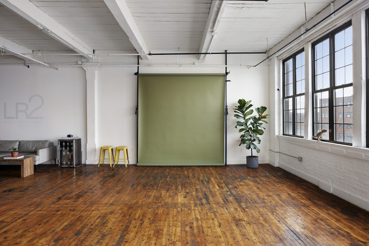 LR2 PHOTO STUDIO | BRONX: Google Places image 2