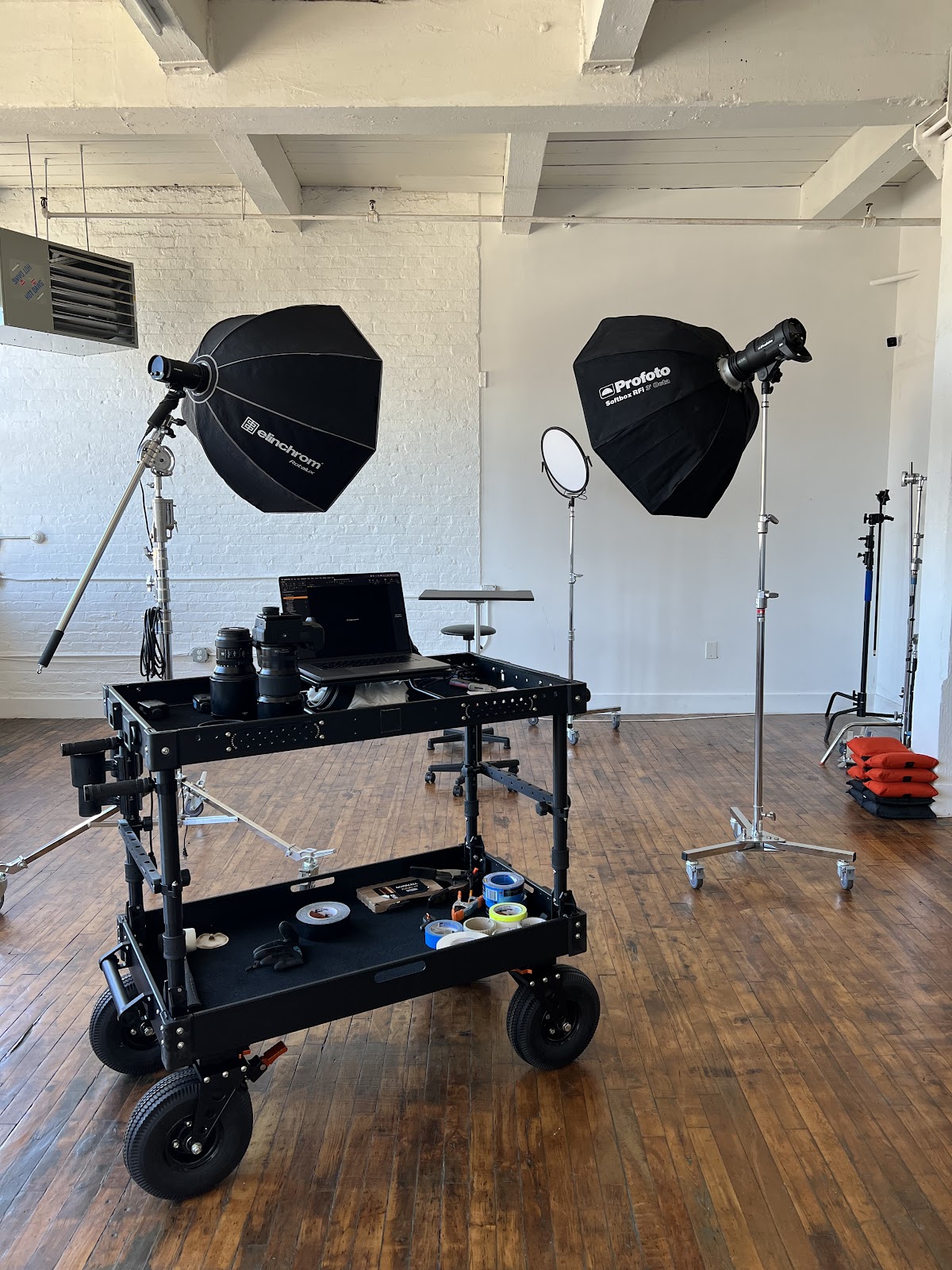 LR2 PHOTO STUDIO | BRONX: Google Places image 5