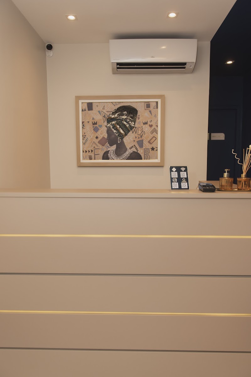 Clínica Dra. Tamires Stella - Checkup/ Limpeza/ Especialidades - foto 4