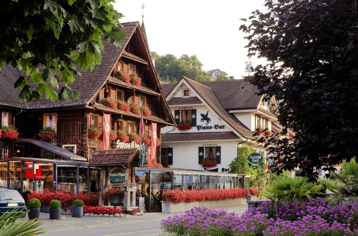 Swiss-Chalet Merlischachen