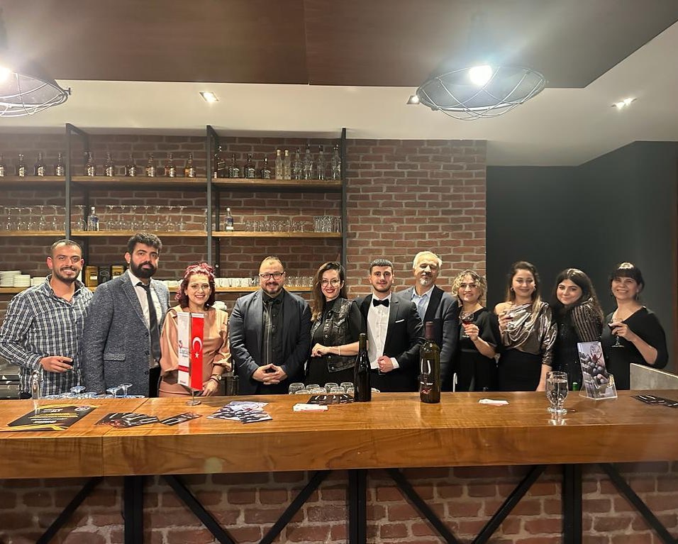lucia şarap mekanı