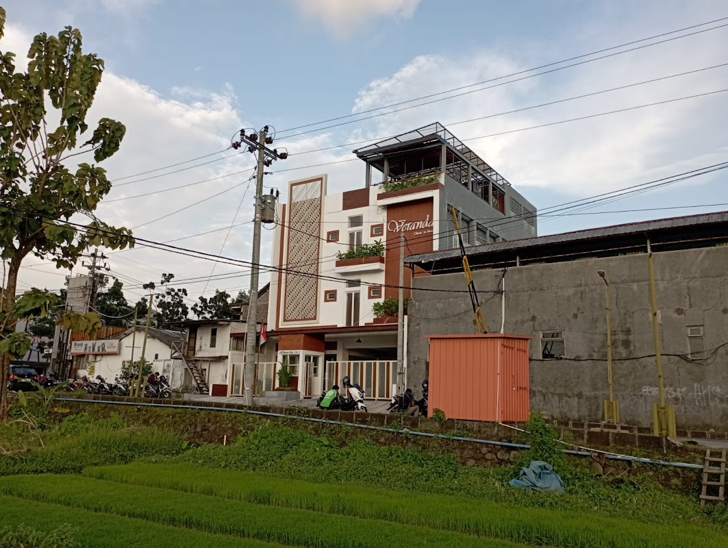 VERANDA Eksklusif Kos (Khusus Putri)