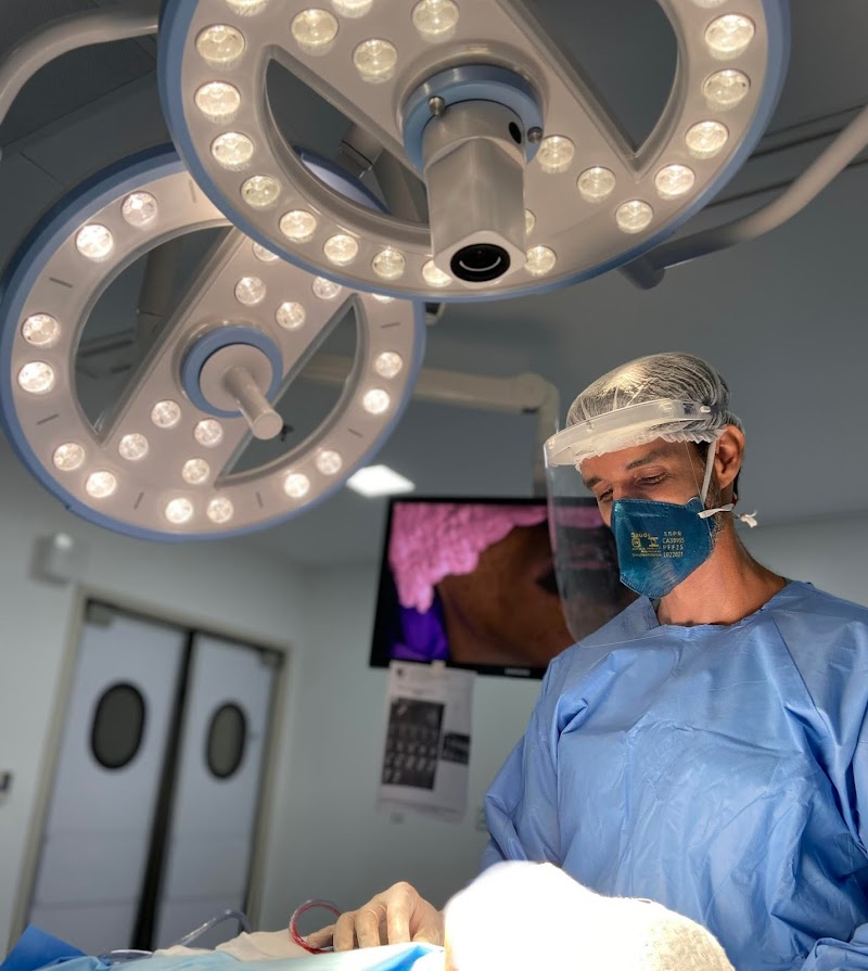 Clínica Odontológica Dr. Marcus Brêda em Jatiúca Maceió, Plano De Saúde, Extração do Siso, Implante Dentário, Cirurgia - foto 4