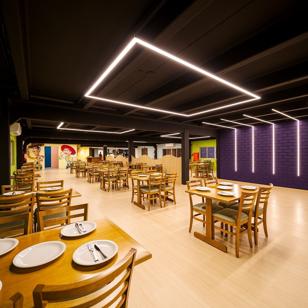 Universo Mágico - Pizzaria Temática