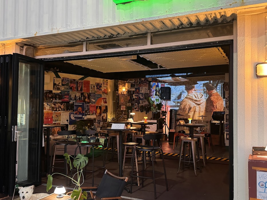 UZUPA - Live Music & Fusion Dining near Jeju Airport fotoğraf 1