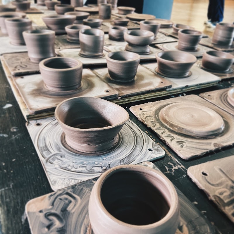Clay Parlor-Pottery Wheel Studio