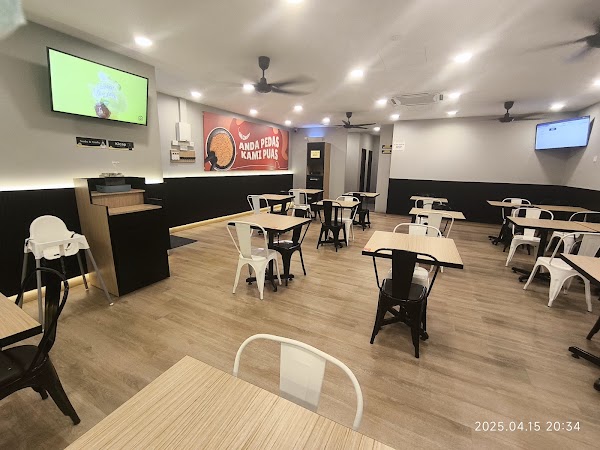 Ayam Gepuk Pak Gembus Taman Cheng - Photo 1