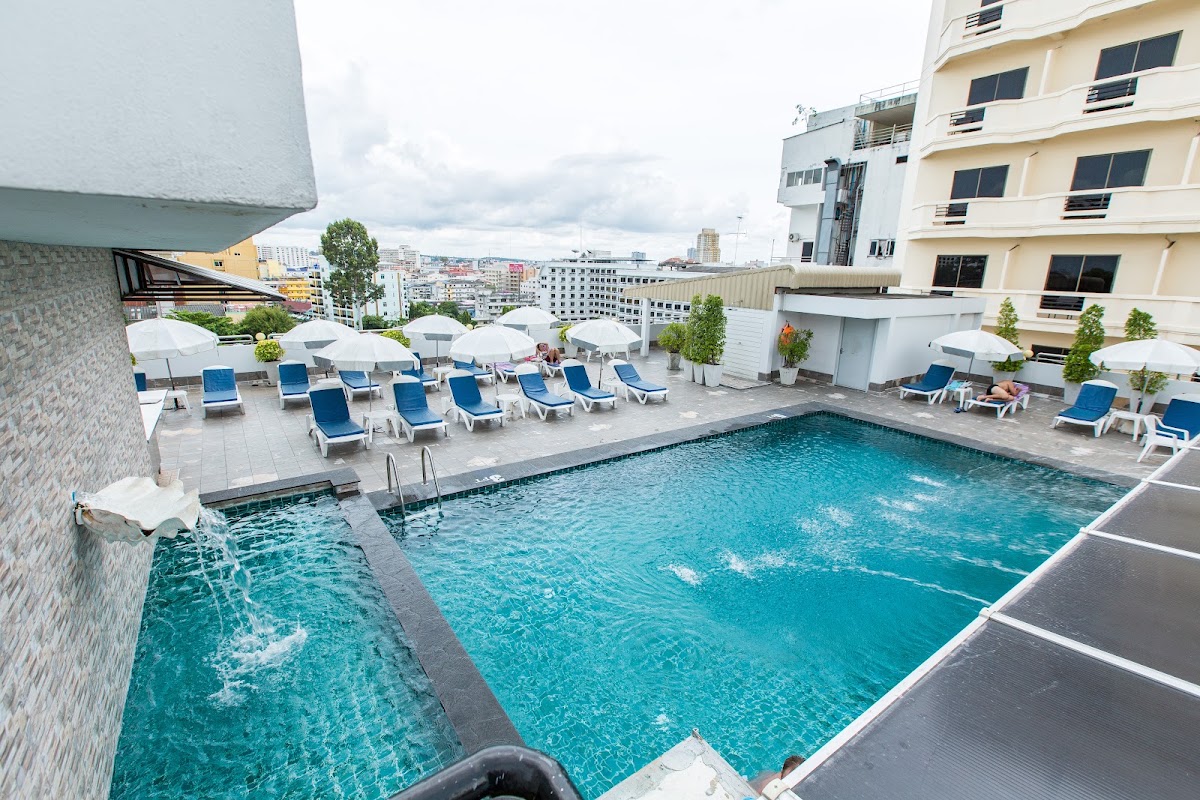 Flipper House Hotel 전경