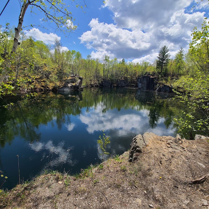 The Quarries Disc Golf Course photo 1