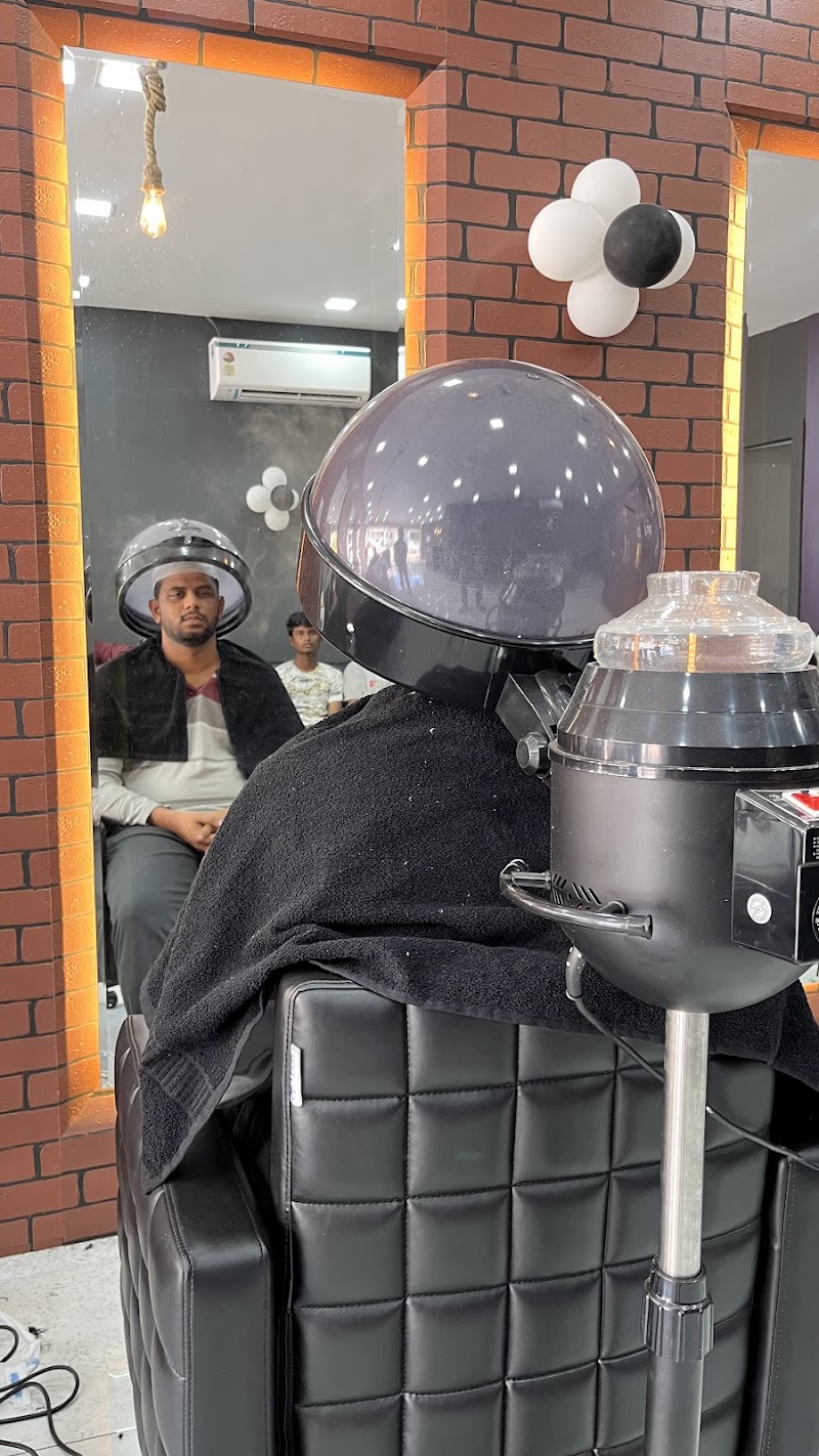 Highlights affordable men’s salon