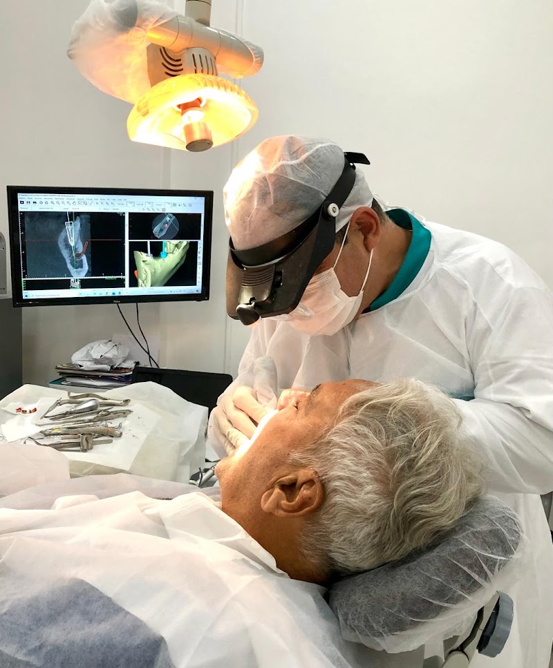 Odontologia Dr Mauro Assis Brasil dentista CRO RJ 16775 - foto 4