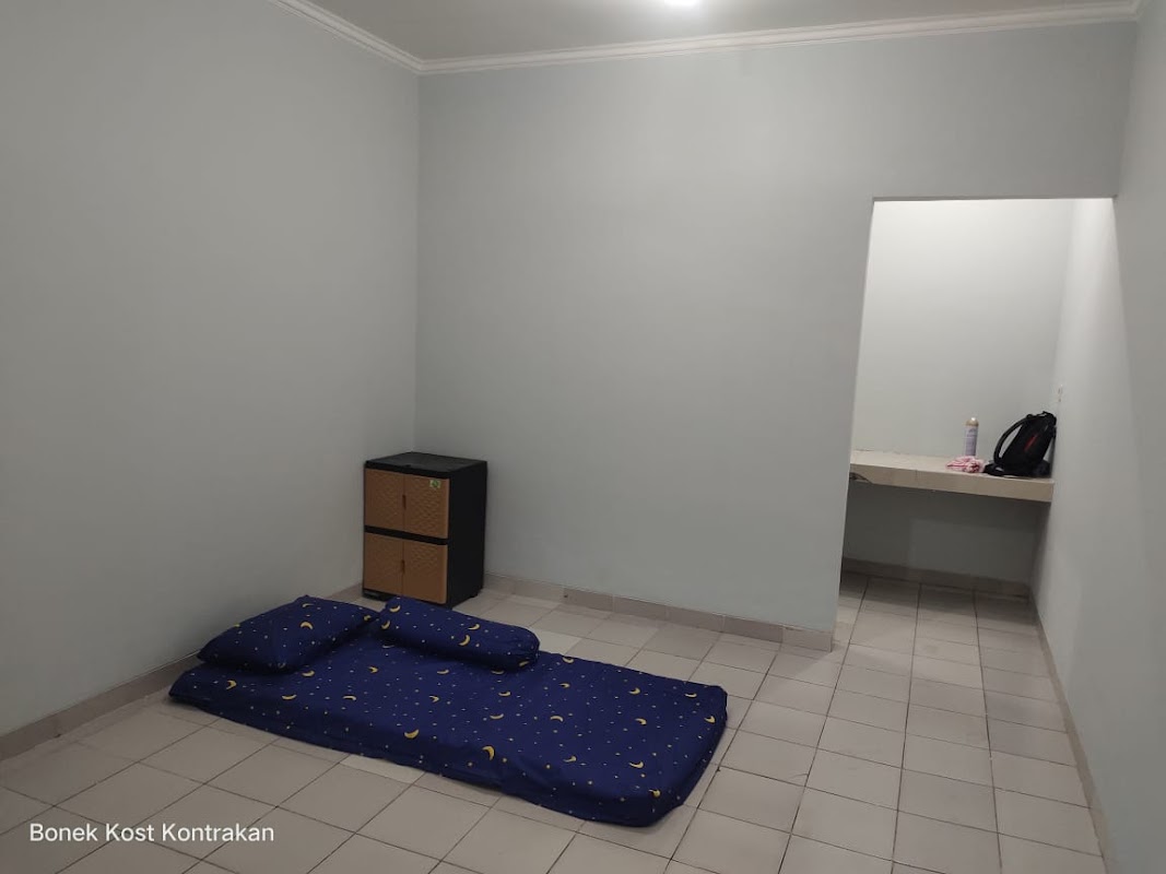 Kost kosan Kontrakan Bonek