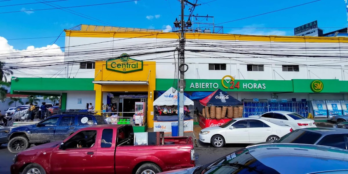 Super Plaza Venezuela - Imagen 1