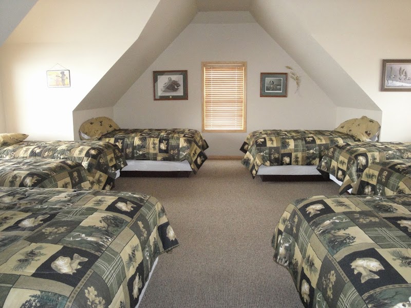 Hidden Hill Lodge & Guide Service - Photo 2