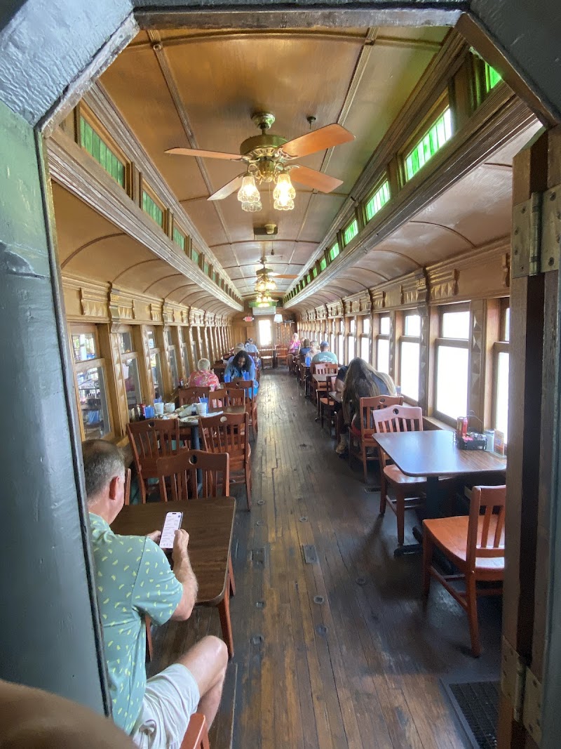 Off the Rail Cafe photo 3