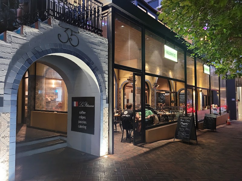 The Italian on Mends St