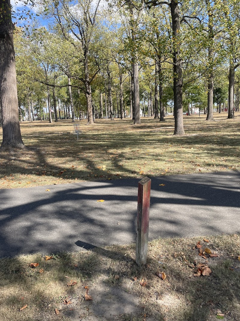 Landis Park Disc Golf Course photo 3