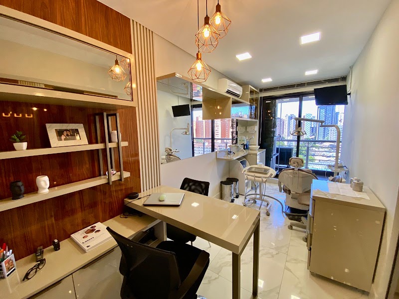 Dra Paula Bolonhez | Dentista no Cabral - foto 2